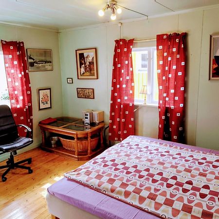 Summer Bedroom, Outside Toilet, Shower, Kitchen. 120 M From Sandbach. Bracke  Bagian luar foto