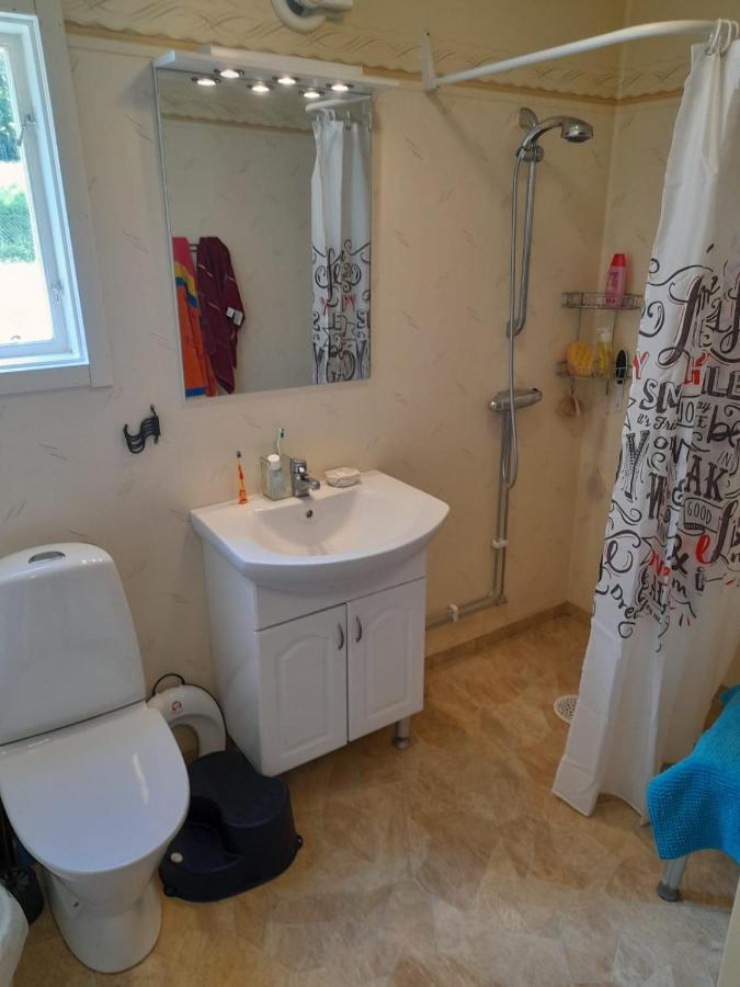 Summer Bedroom, Outside Toilet, Shower, Kitchen. 120 M From Sandbach. Bracke  Bagian luar foto